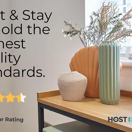 Host & - Solimar House