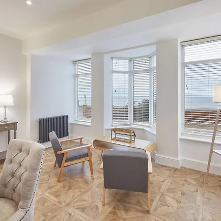 Host & - Solimar House * Whitby