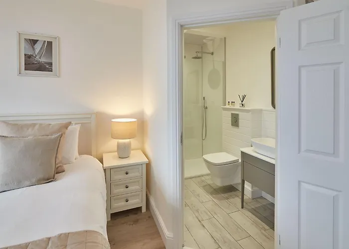 Host & - Solimar House Holiday home *