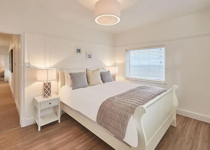 Holiday home Host & - Solimar House Whitby