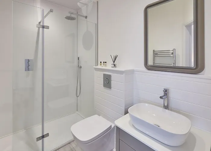 Host & - Solimar House *